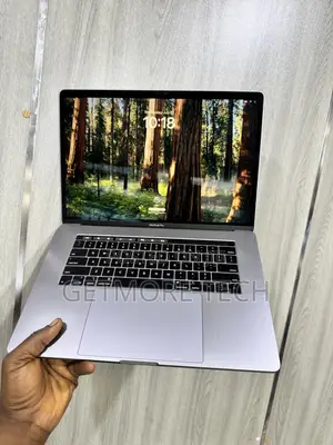 Laptop Apple MacBook Pro 2018 16GB Intel Core i7 SSD 512GB