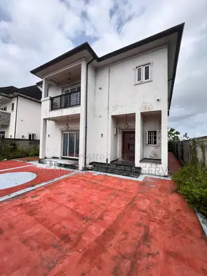 4bdrm Duplex in Golf Estate Peter for sale