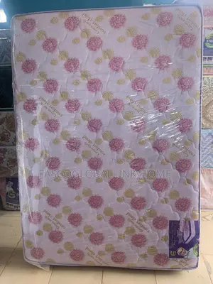 4 and Half by 6ft by 8 Inches Semi Orthopedic Mattress