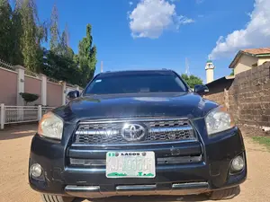 Toyota RAV4 2010 Blue