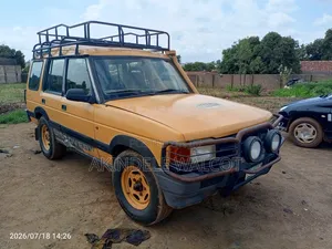 Land Rover Discovery 1990 Yellow