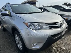 Toyota RAV4 Limited 4dr SUV AWD (2.5L 4cyl 6A) 2015 Silver