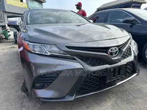 Toyota Camry XSE FWD 2020 Gray