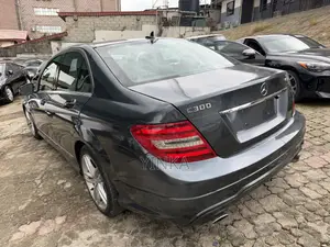 Mercedes-Benz C300 Luxury 4Matic Sedan AWD (3.5L 6cyl 7A) 2014 Gray