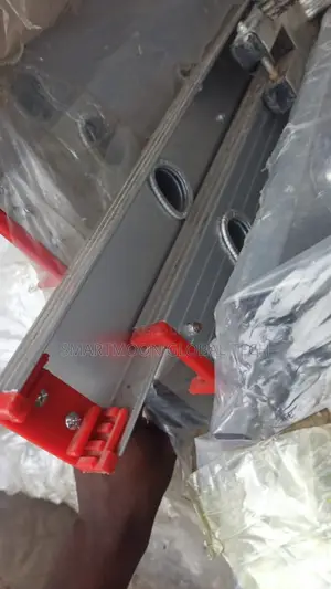 20 by 2 Heavy Duty England Aluminum Ladder