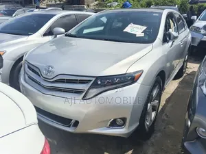 Toyota Venza 2012 Silver