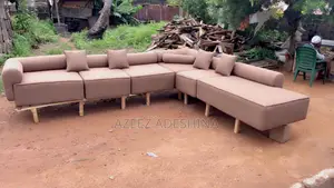 Chair With Throw Pillows