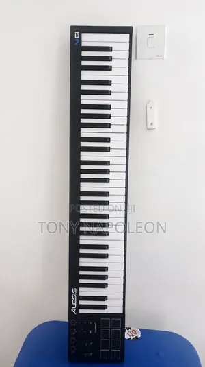 Alesis V61 Midi Keyboard Controller