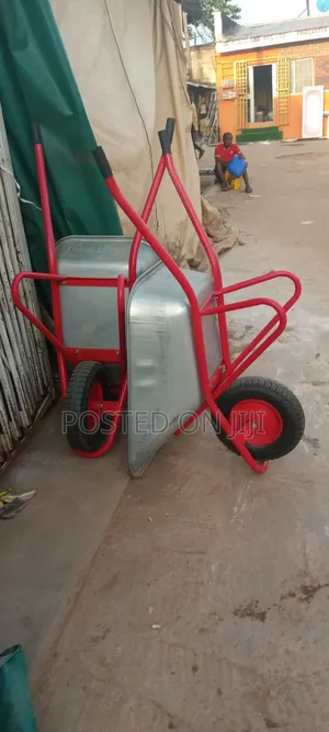 Heavy Duty Wheelbarrow