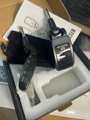 UHF Wireless Guitar Transmitter