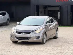 Hyundai Elantra Limited Sedan FWD (1.8L 4cyl 6A) 2013 Brown