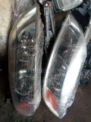 Audi Q7 Headlight