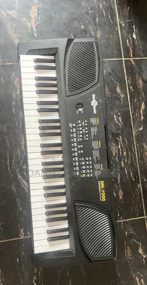 MK-1000 Electronic Keyboard