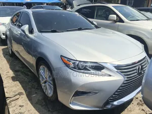 Lexus ES 2016 Silver