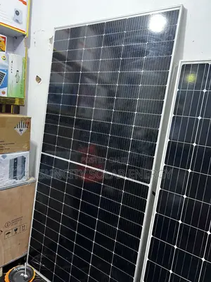 JINKO Non Bifacial 585w (144cells)(10Bb)(43v)