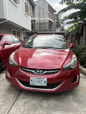 Hyundai Elantra 2013 Red