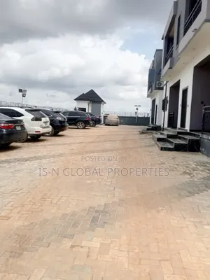 2bdrm Block of Flats in Army Estate, Warri for rent