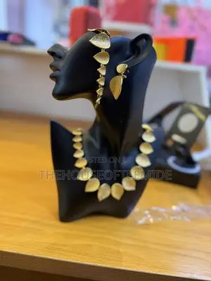 Classy Women Jewelry Complete Set