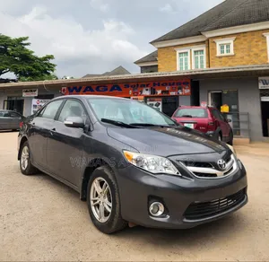 Toyota Corolla 2013 Gray