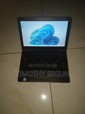 Laptop Dell Latitude E7270 8GB Intel Core i5 SSD 256GB