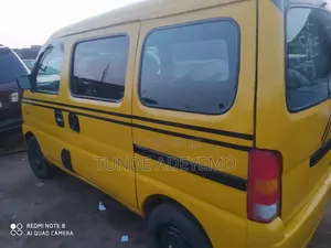 Suzuki Every 2002 Yellow