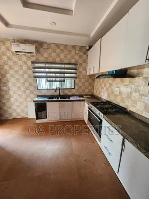 Furnished 3bdrm Duplex in S&T Jericho Gra for rent