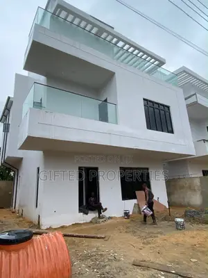 4bdrm Duplex in Peter Odili, Amadi-Ama for sale