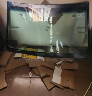 Toyota Corolla 2009 Windscreen Glass