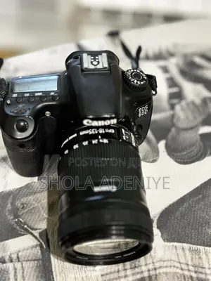 Nikon D7000 With Lens