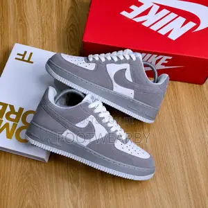 Nike Sneakers