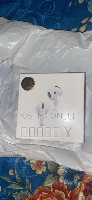 Apple AirPods 4