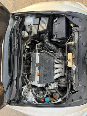 Honda Accord 2005 Silver