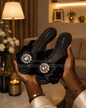 Dg Premium Flats
