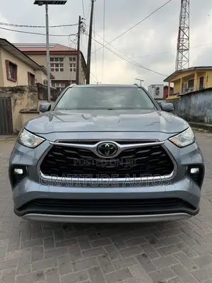 Toyota Highlander Platinum 2022 Blue