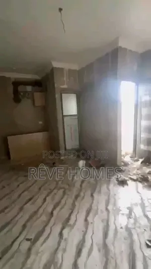 Studio Apartment in Fola Agoro for rent