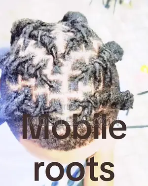 Dreads Stylist at Service