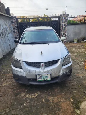 Pontiac Vibe Automatic 2004 Silver