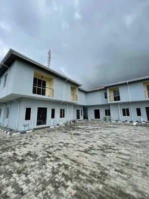 4bdrm Duplex in U3 Estate Lekki for rent