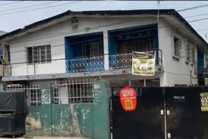 3bdrm Block of Flats in Aguda Surulere Lagos for sale