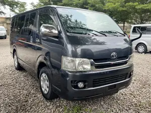 Toyota HiAce 2010 Black