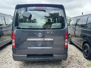 Toyota HiAce 2010 Black