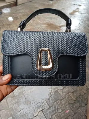 The Bag Is Portable Can Be Use to Go for Office and Occasion