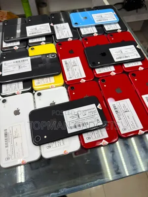 Apple iPhone XR 64 GB Red