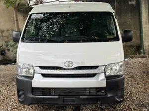 Toyota HiAce 2010 White