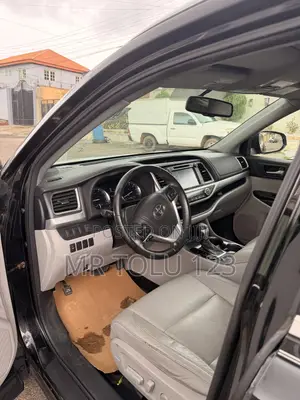 Toyota Highlander 2014 Black