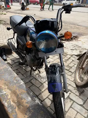 TVS HLX Plus ES 2024 Black