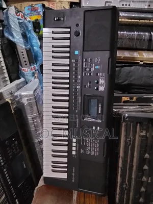 Yamaha PSR E473