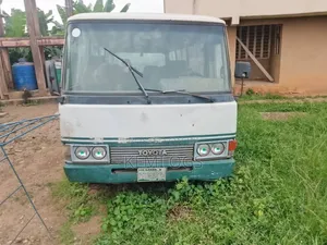 Toyota Coaster 1994