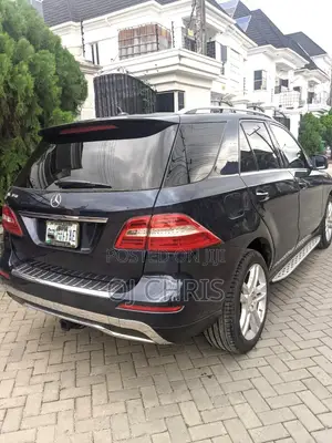 Mercedes-Benz M Class 2015 Blue