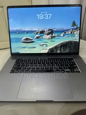 Laptop Apple MacBook Pro 2019 32GB Intel Core i9 SSD 512GB